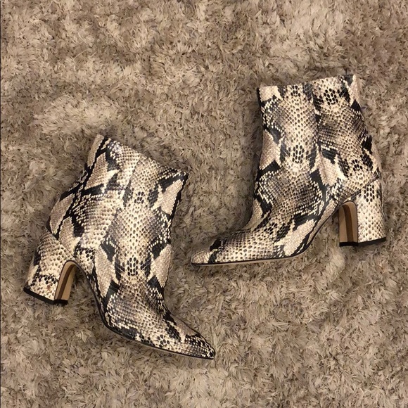 sam edelman hilty snake